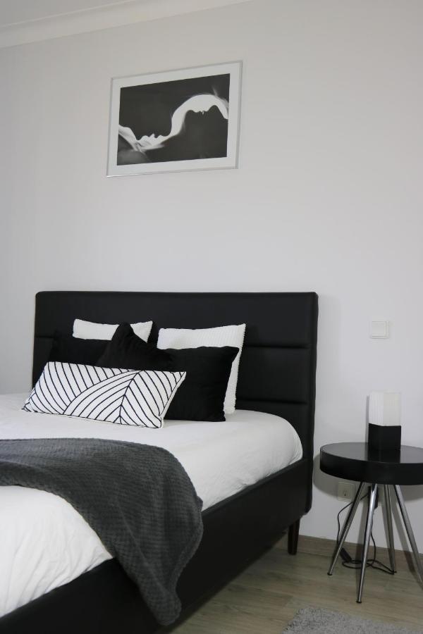 Atlantic Getaway - T1 100 M To The Waves Apartment Buarcos Exterior foto